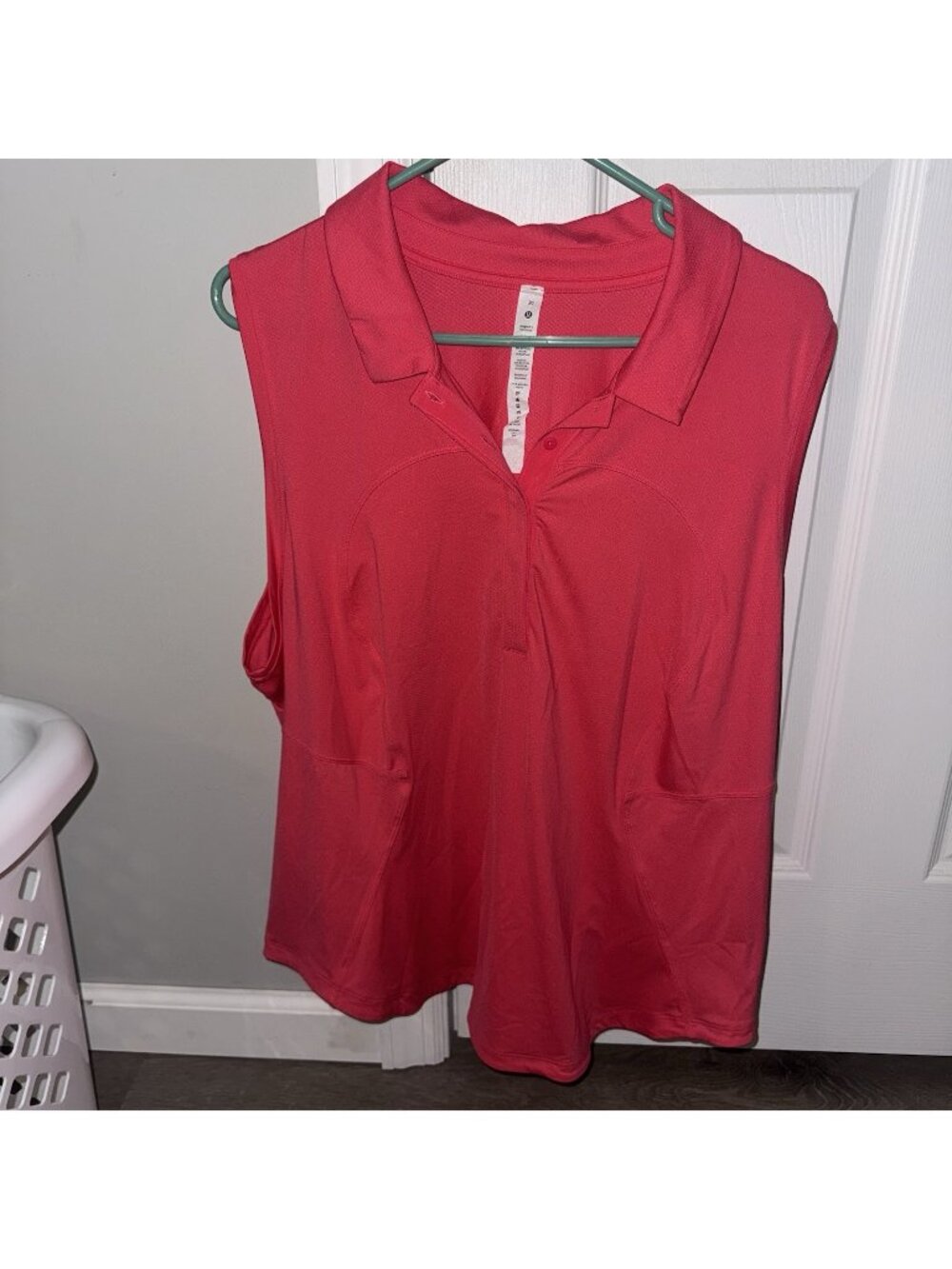 Lululemon Quick Dry Sleeveless Polo Shirt Size 20 Pink Red Lipstick Womens Golf